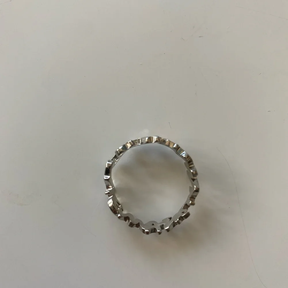 MM6 Ring - Picture 6 of 7